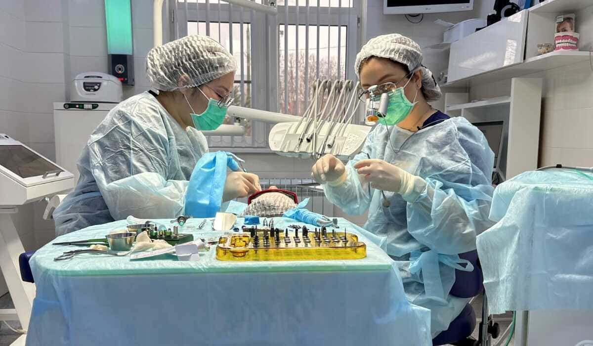 Имплантация зубов