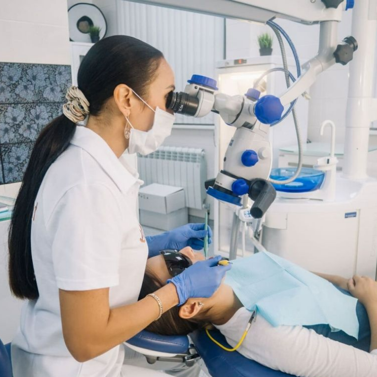 Как восстановить сломанный зуб?