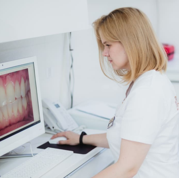 Протезирование зубов